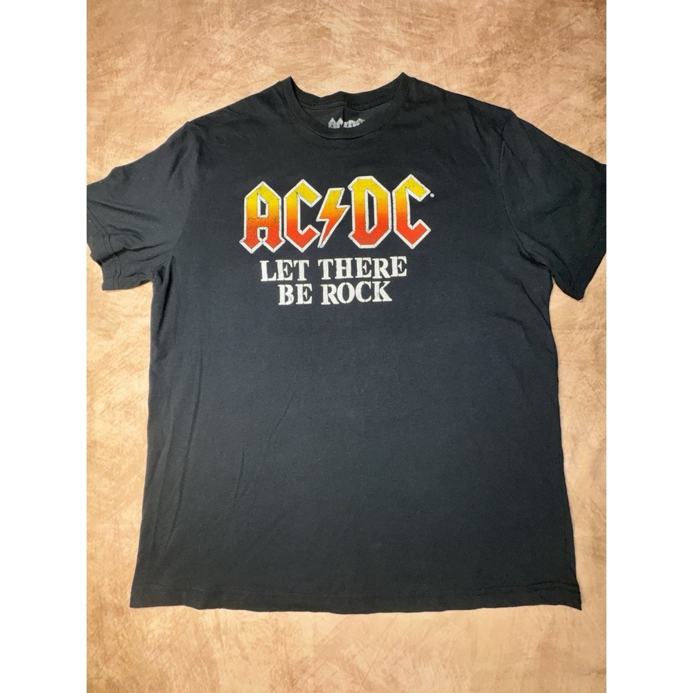 AC/DC Let There Be Rock Loose Fit  Shirt     Unisex Large LT Rock  band Tshirt